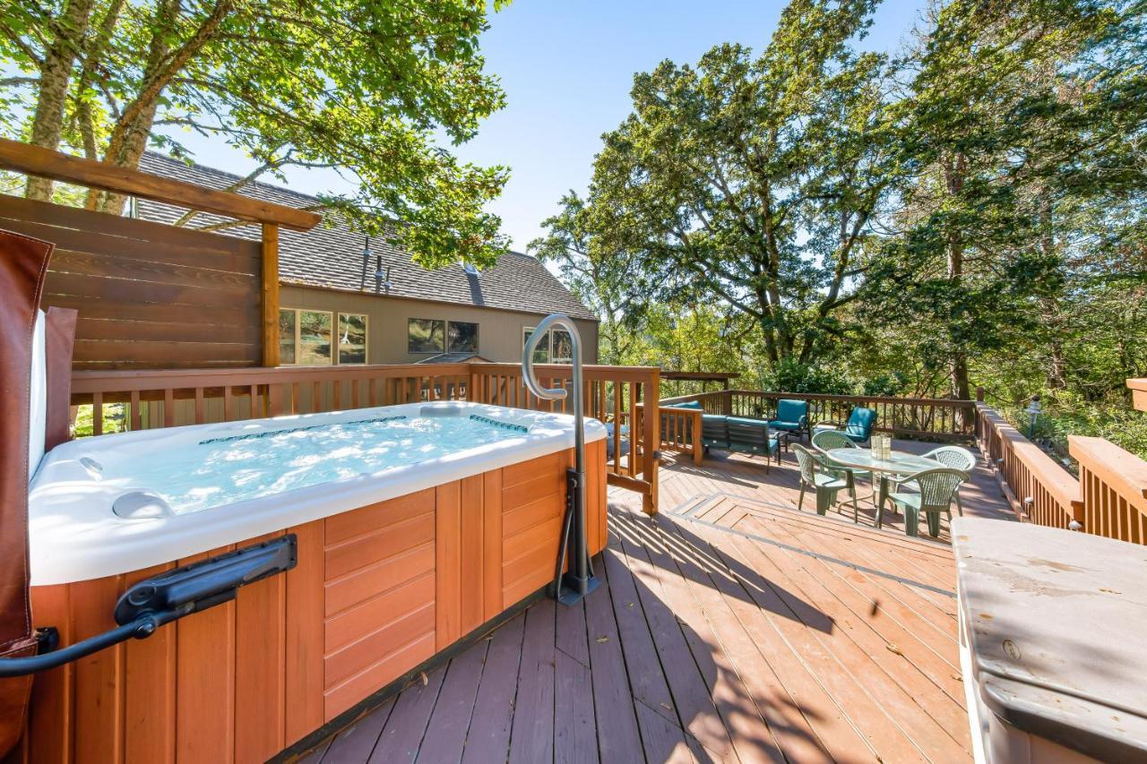 Serendipity House Eugene Luaran gambar